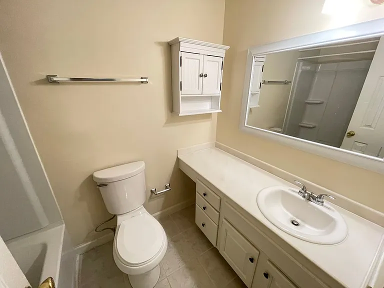 103 New Britain Ct — Photo 9