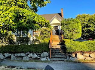 2415 24th Ave E, Seattle, WA 98112