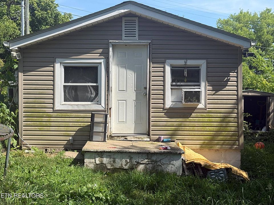 1st image of 114 Cedar Ave