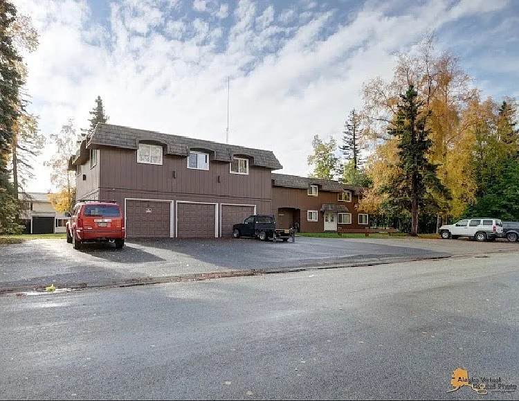 3006 W 34th Avenue - 6 — Photo 4