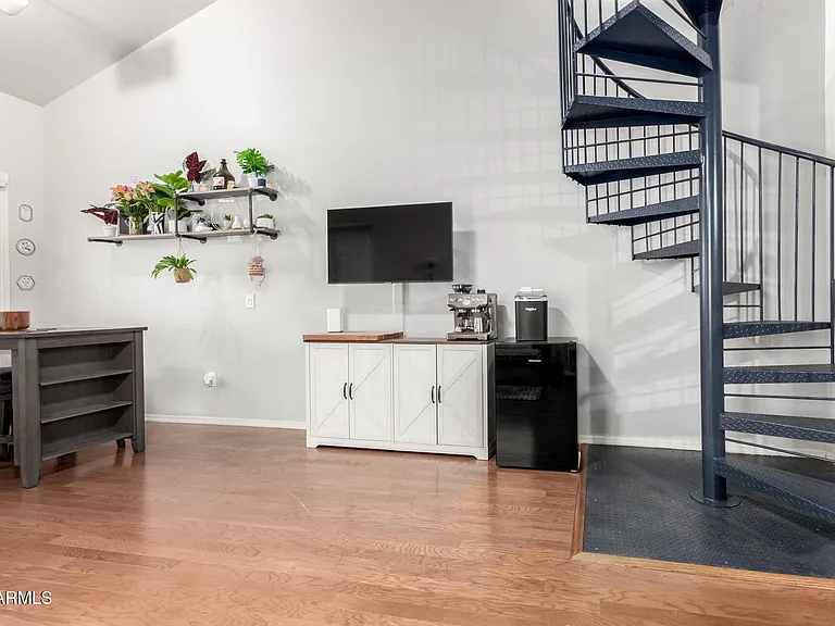 4302 E Jasper Dr — Photo 8