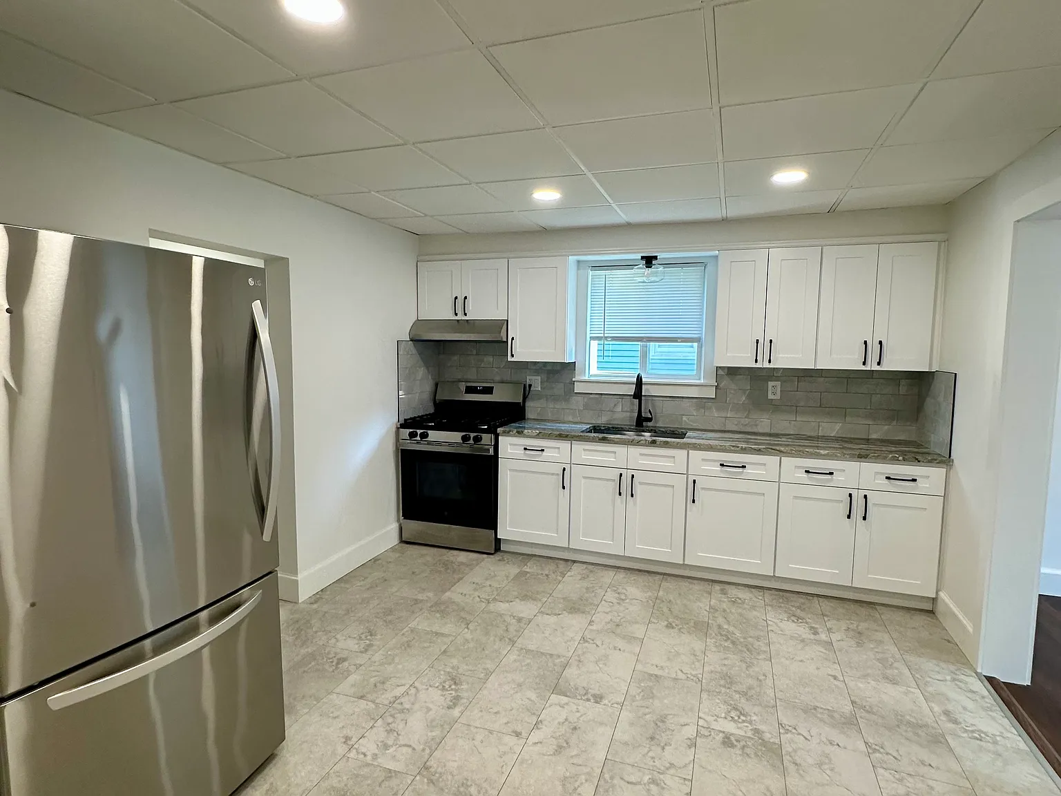 2 bed, $2,450 — Photo 3