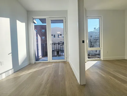 Rented by RELEASE NY | media 4