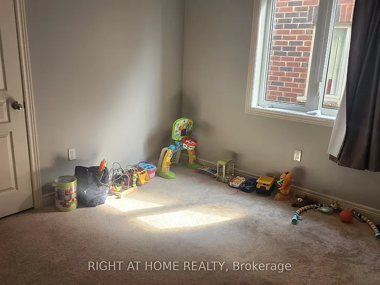 16 Red Tree Dr — Photo 10