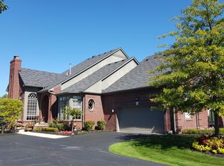 2097 Barberry Dr, Shelby Township, MI 48316