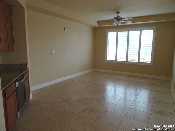 5th image of 215 N Center #1802