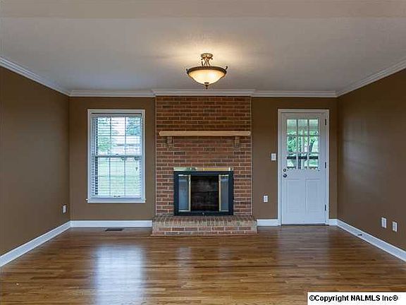 4th image of 10304 Leicester Dr SW