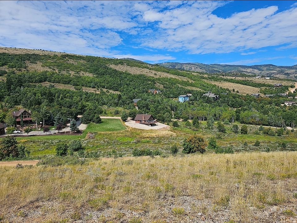 2nd image of 1105 N Rd Rd