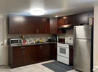 5312 Brisebois Dr NW, Calgary, AB T2L2G8