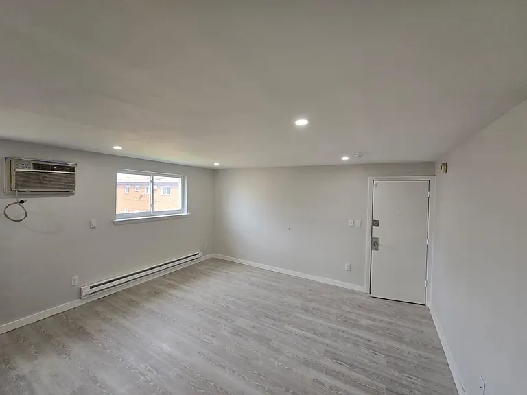 400 S 5th St — Photo 10