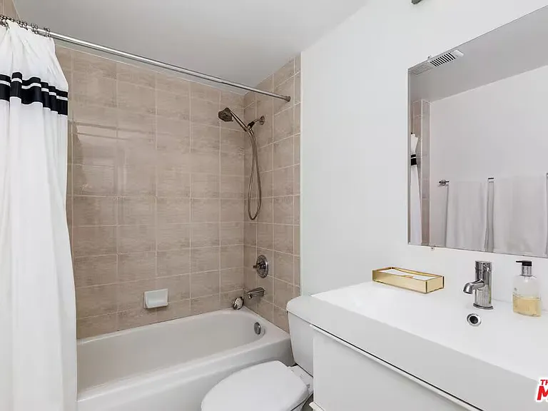 2960 Neilson Way #203 — Photo 18