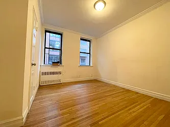 Rented by Century 21 Premier 