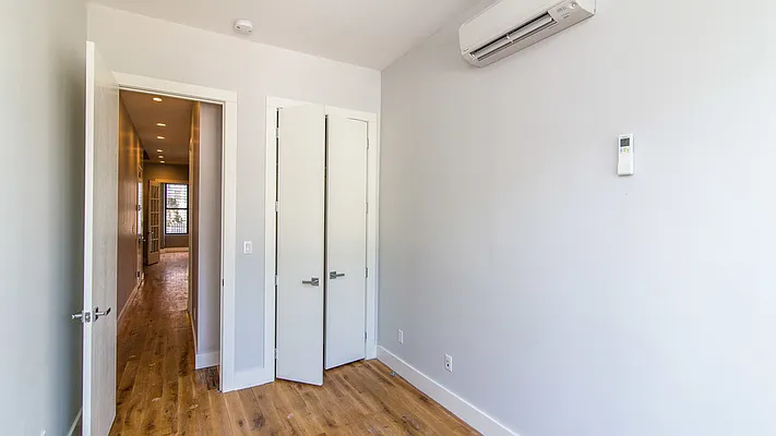 Rented by Nooklyn NYC LLC | media 6