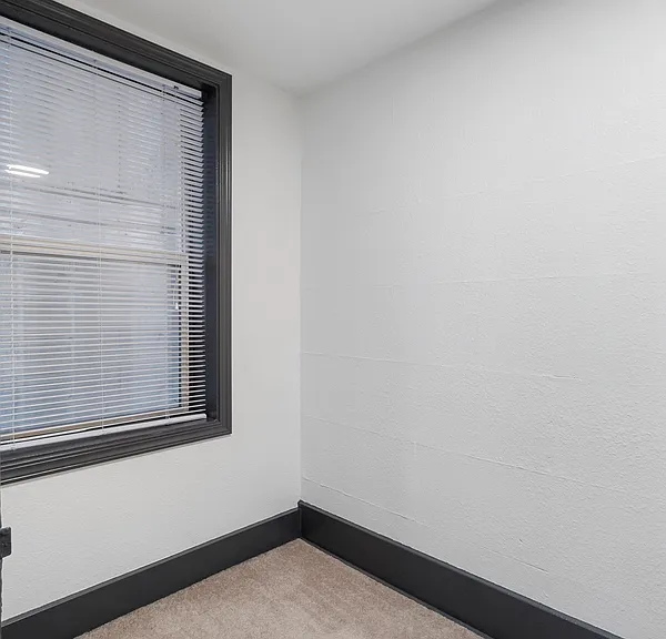 Kensington Apartments — Photo 23