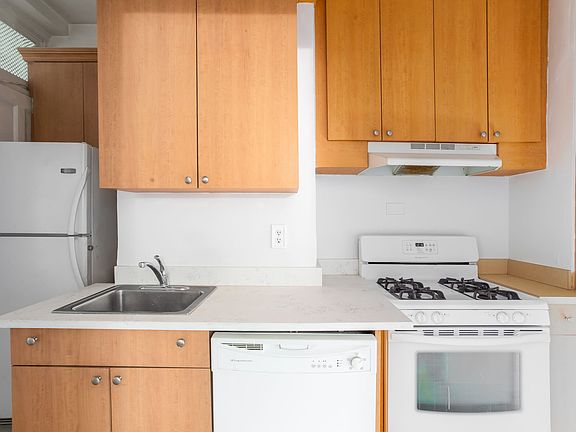 3rd image of 77 Park Ave #9C