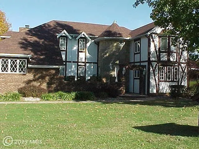 16987 Graham Station Rd photo 1