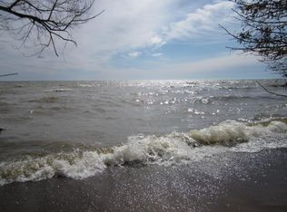 S Lakeshore Rd, Harbor beach, MI 48441