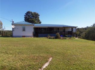 2109 Village Dr, Kittanning, PA 16201