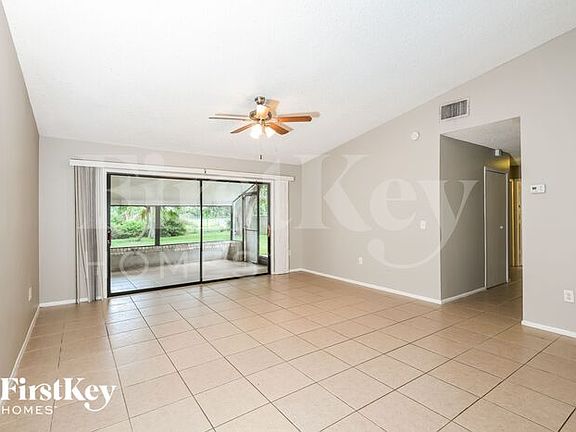 3rd image of 3031 Curry Woods Dr
