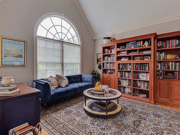 2nd image of 106 Pebble Creek Way