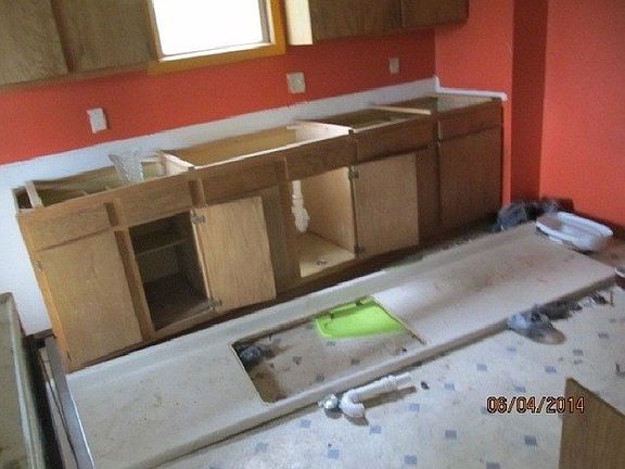 3rd image of 1229 Preston St