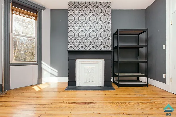 Rented by EXR | media 72