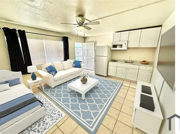 11330 Palm Dr, Desert Hot Springs, CA