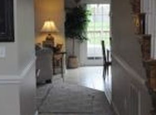 5 Deerpark Ln, Johnson City, TN 37604