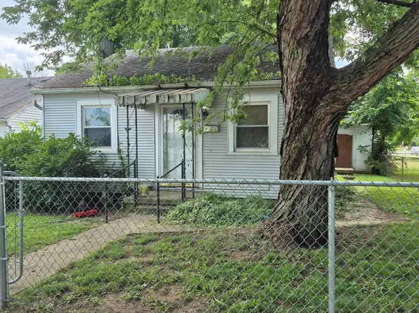 1015 Broadway St, Washington Court House, OH 43160