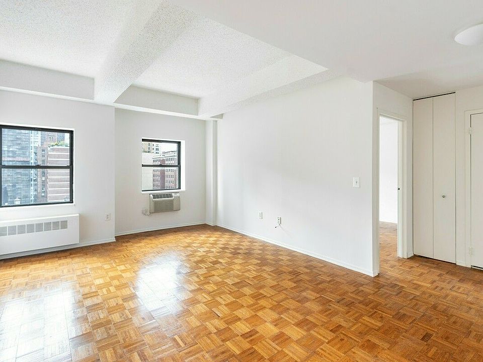1st image of 360 W 34th St APT 3P