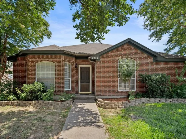 2516 Hidden Springs Dr, Mesquite, TX 75181
