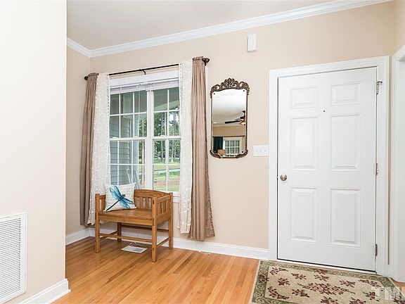2nd image of 26 Montpelier Ln