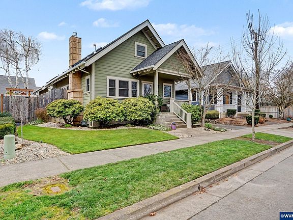 2nd image of 566 Edwards Rd S