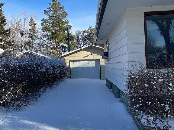 3rd image of 21 Darke Cres