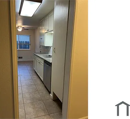 2409 Riedel Way — Photo 4