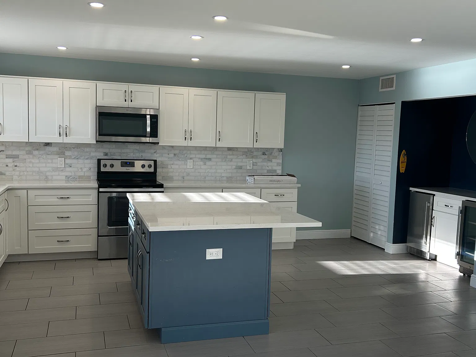 12500 Capri Cir N — Photo 4