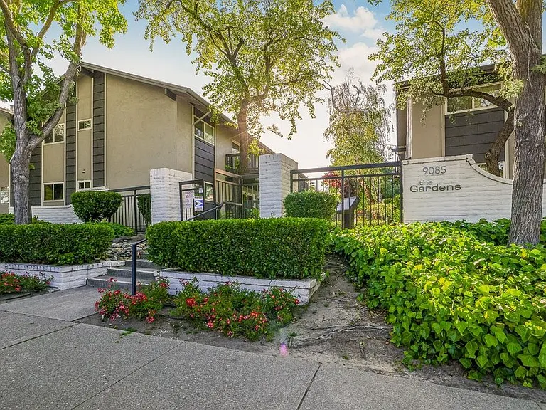9085 Alcosta Blvd #409 — Photo 98