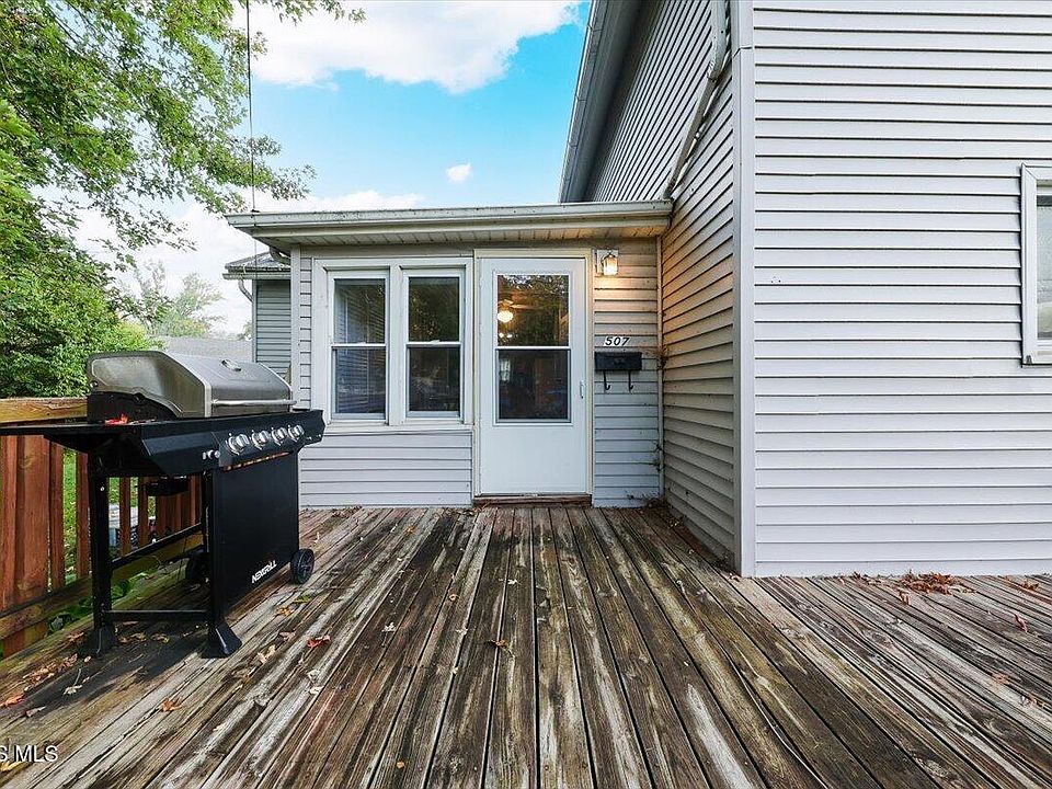 28th image of 507 Ralston Ave