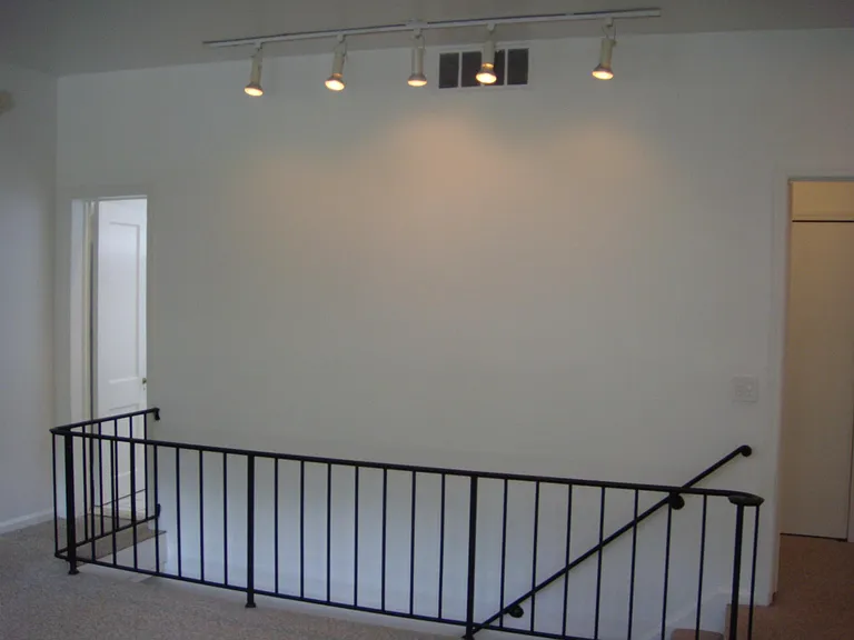 1400 Cornell Rd NE — Photo 13