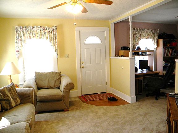2nd image of 3710 Henritze Ave