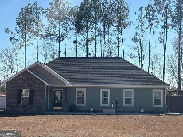 388 Forest Ave, Baxley, GA 31513