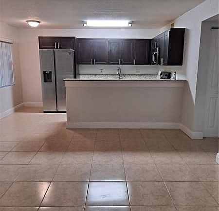 2nd image of 9838 Nob Hill Ct #9838
