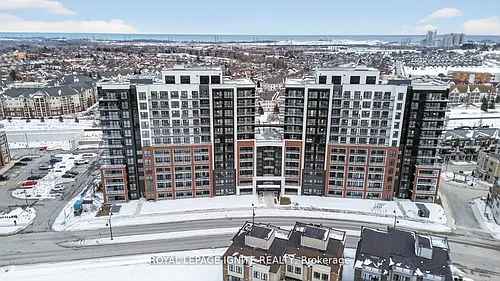 51 Clarington Blvd Photo 1