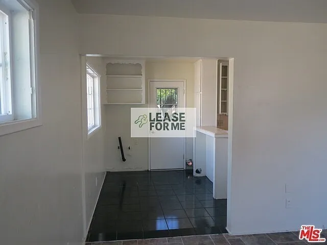 6124 Middleton St — Photo 13