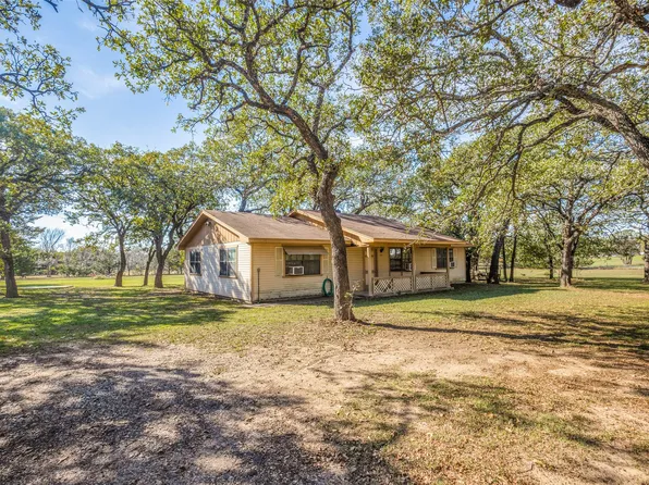 494 County Road 297, Gainesville, TX 76240