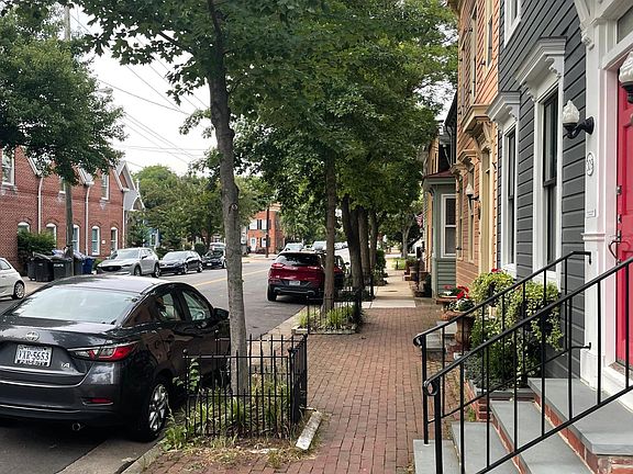 2nd image of 313 N Alfred St #A