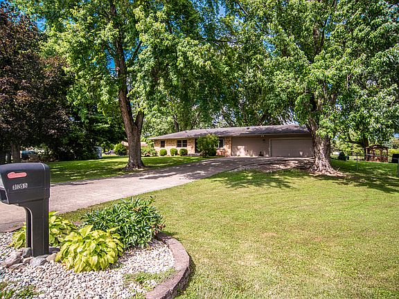 2nd image of 7155 Sandalwood Dr