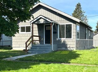 965 8th Ave, Longview, WA 98632