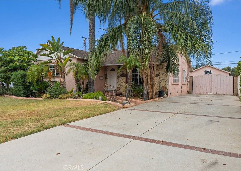1st image of 213 N Ellen Dr