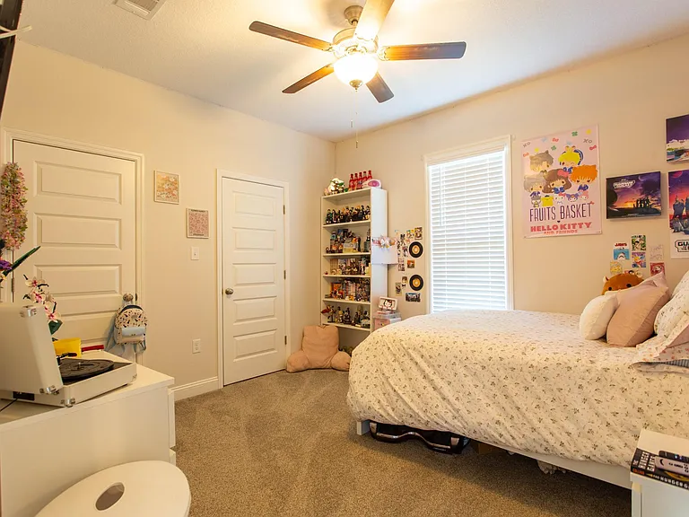 3921 Countess Ct — Photo 28